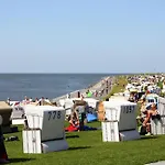 In Mit Garten