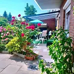 In Mit Garten Apartment