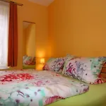 Apartment In Mit Garten