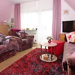 Apartment In Mit Garten