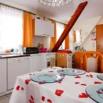 Apartment In Mit Garten *