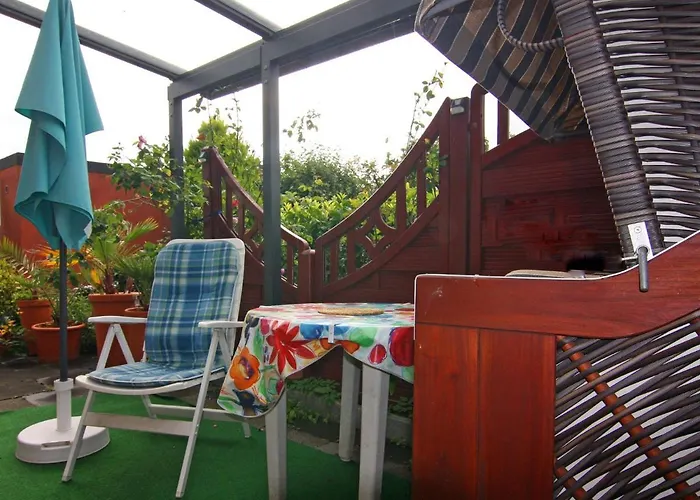 Lägenhet In Mit Garten